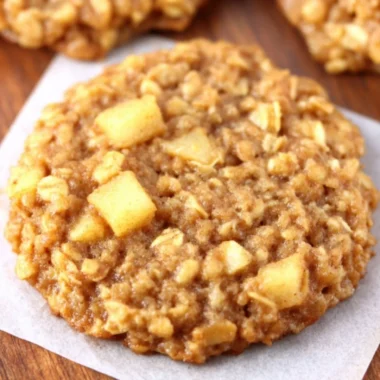 Healthy apple pie oatmeal cookies with apple slices and spices