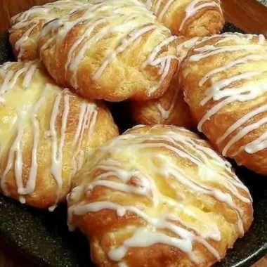 Delicious individual cream cheese danish pastry with creamy filling